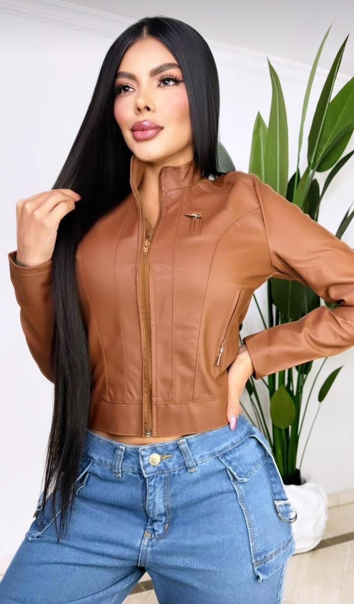 Chaqueta Sencilla en Cuerotex